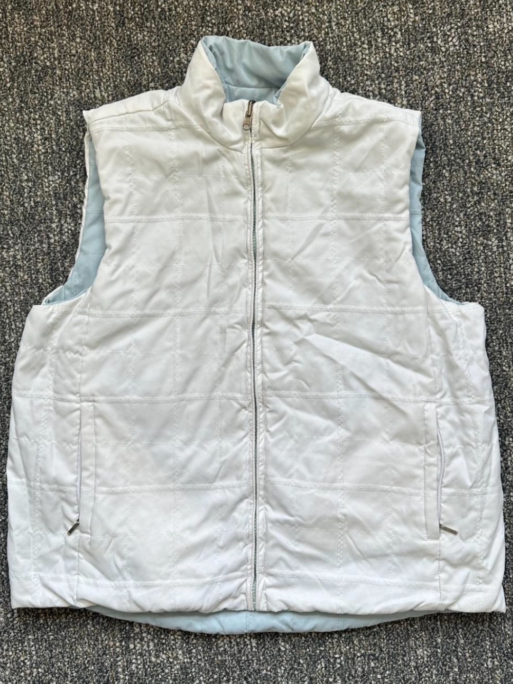 Reversible Vest - Picture 2 of 6